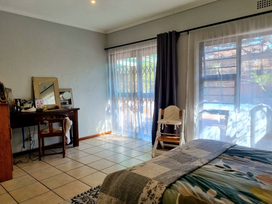 4 Bedroom Property for Sale in Royldene Northern Cape